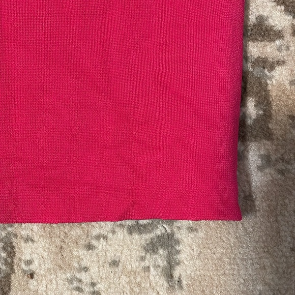 Express One Shoulder Cutout Cropped Sweater Tank - Picture 5 of 9